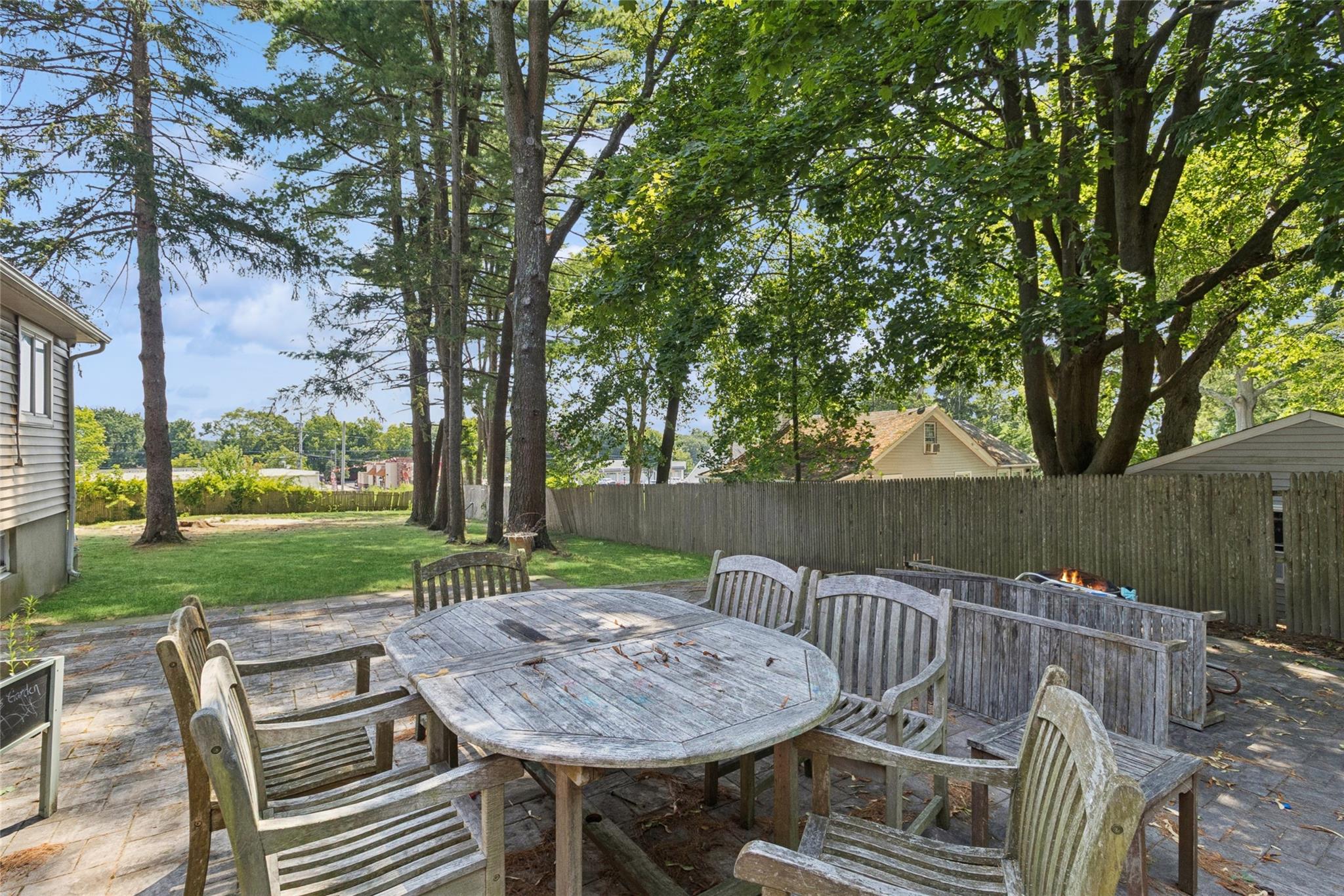 8 Cleary Road, Ronkonkoma, NY 11779