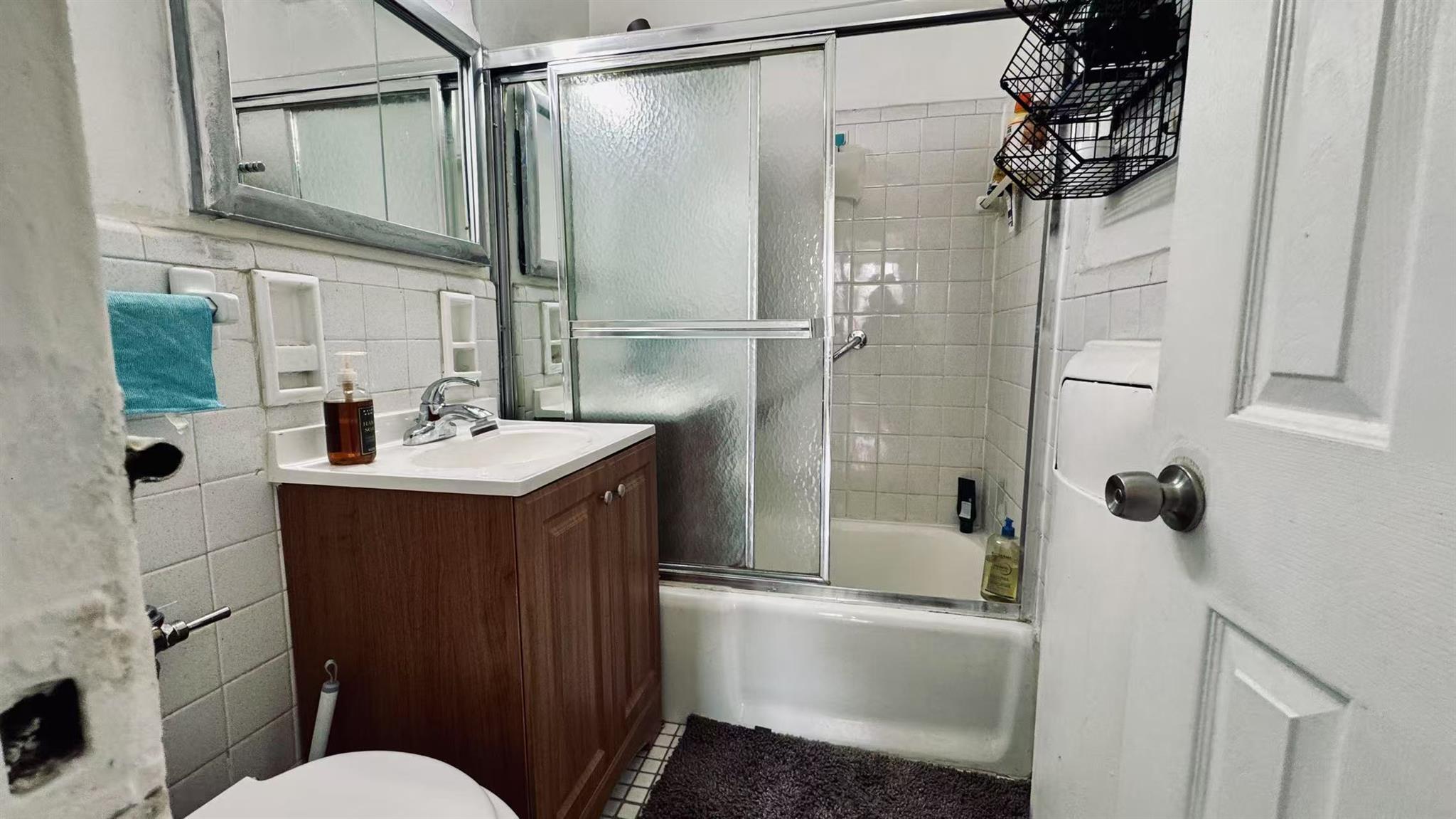 142-05 Roosevelt Avenue # 310, Flushing, NY 11354