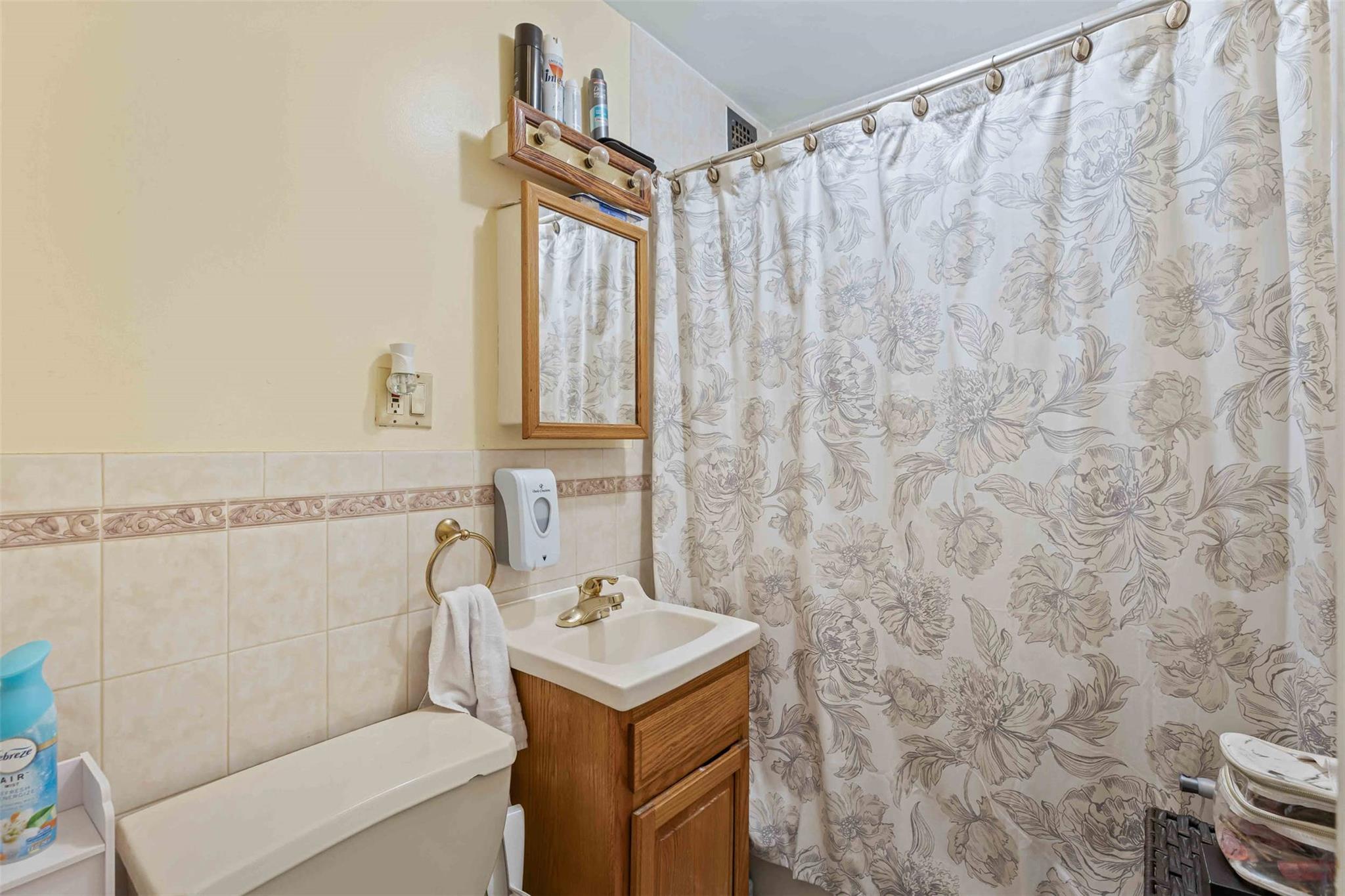 1570 Paulding Avenue, Bronx, NY 10462