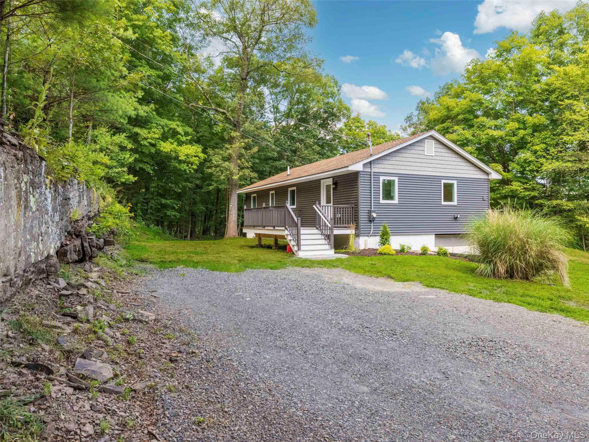 14 Goat Hill Road, Saugerties, NY 12477