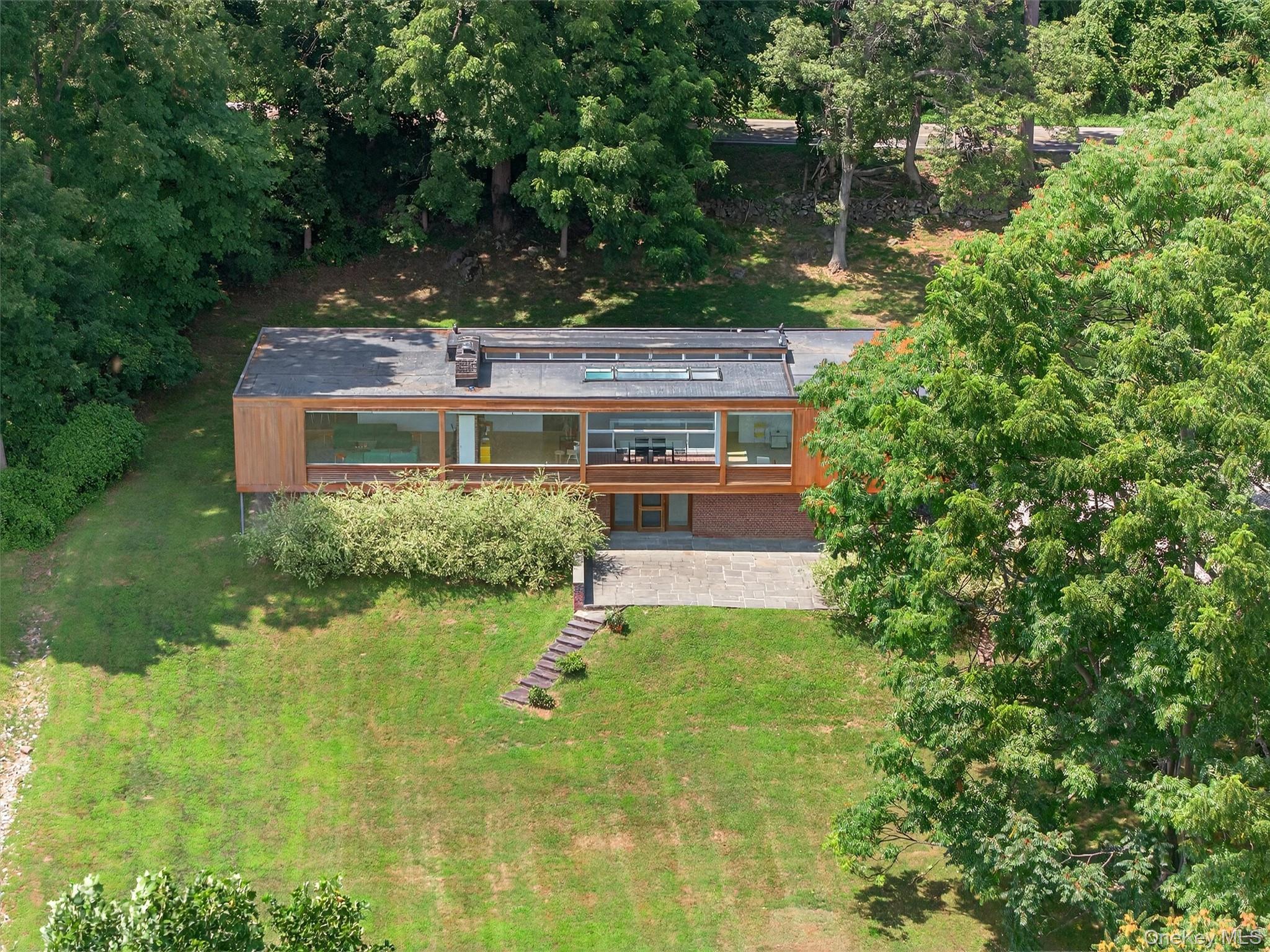 624 River Road, Newburgh, NY 12550