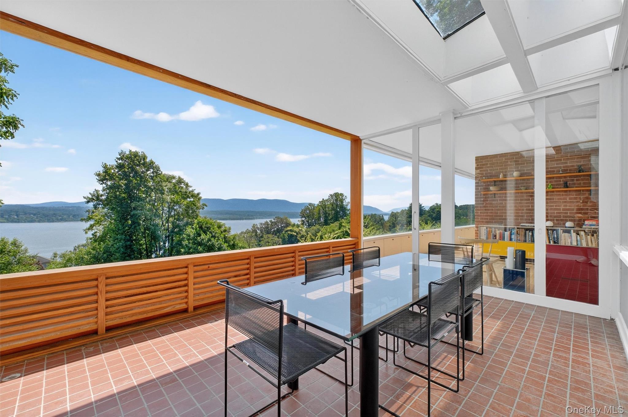 624 River Road, Newburgh, NY 12550