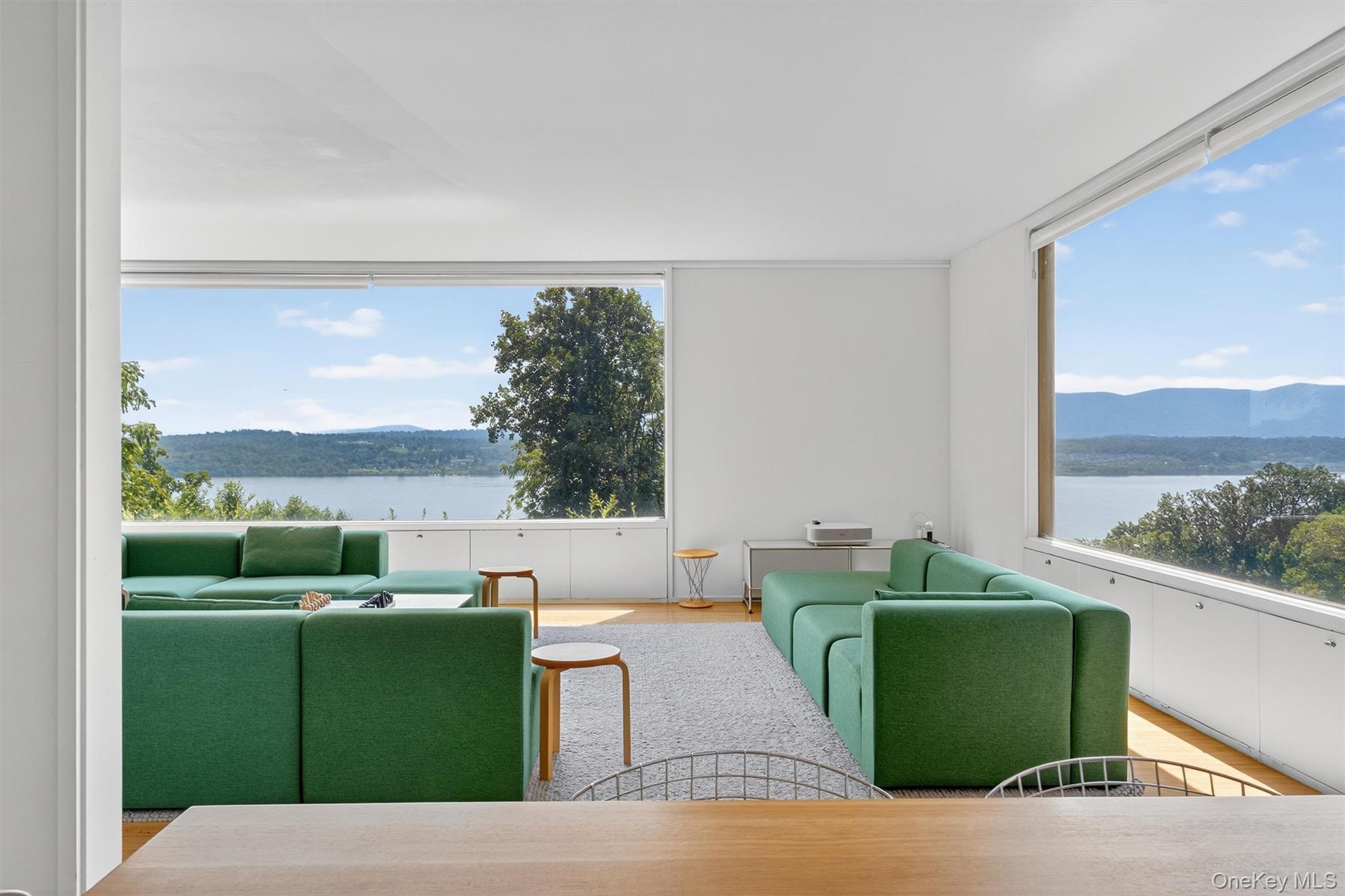 624 River Road, Newburgh, NY 12550