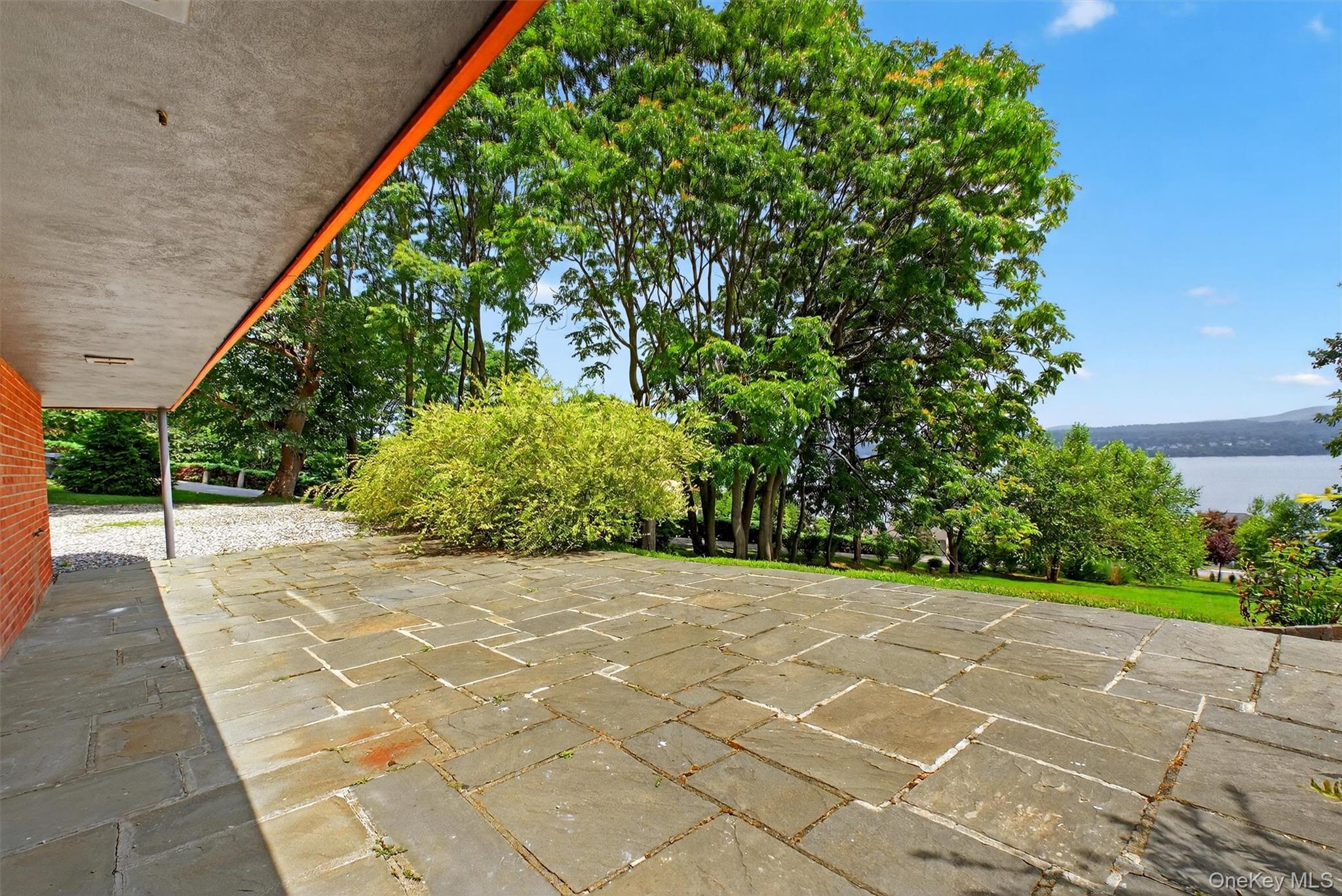 624 River Road, Newburgh, NY 12550