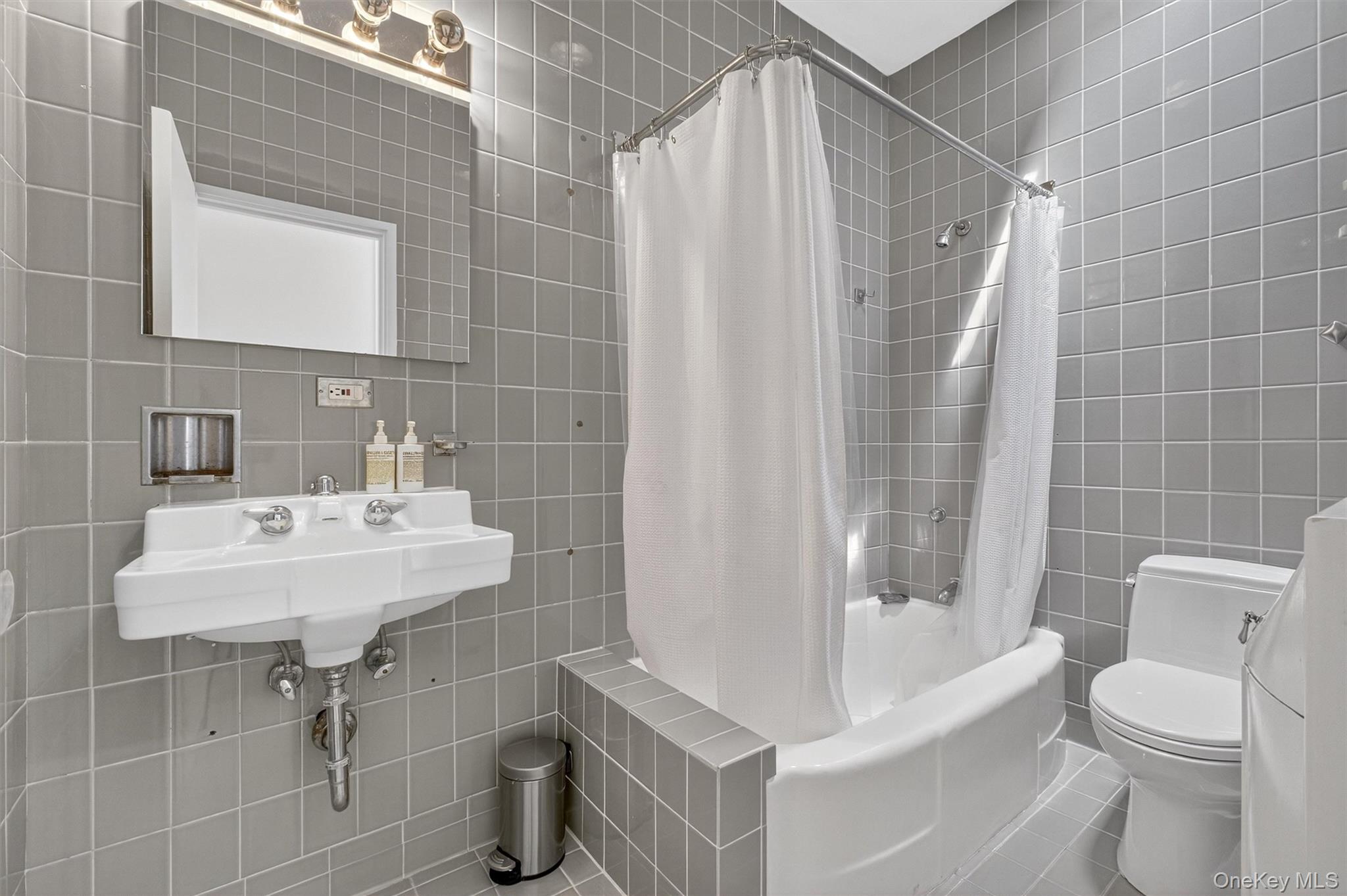 624 River Road, Newburgh, NY 12550