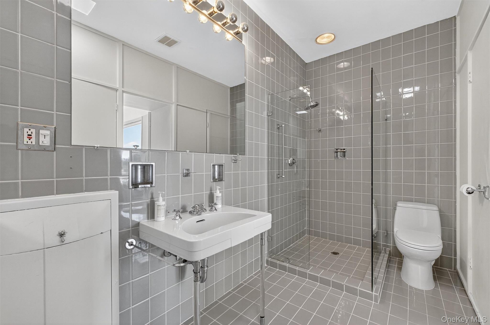 624 River Road, Newburgh, NY 12550