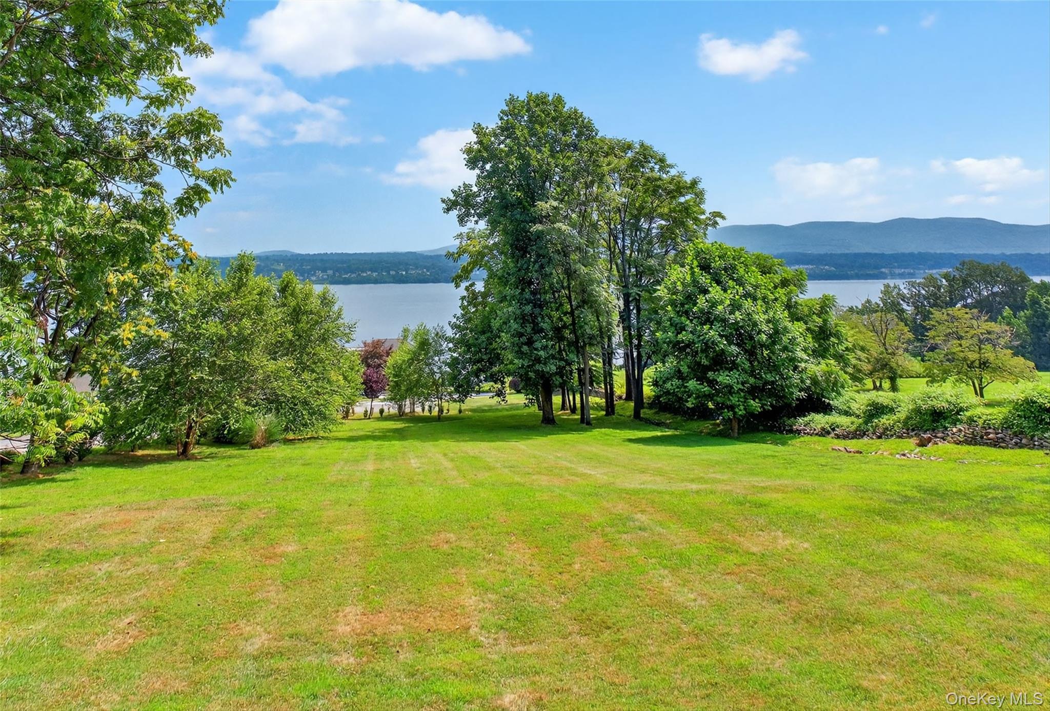 624 River Road, Newburgh, NY 12550