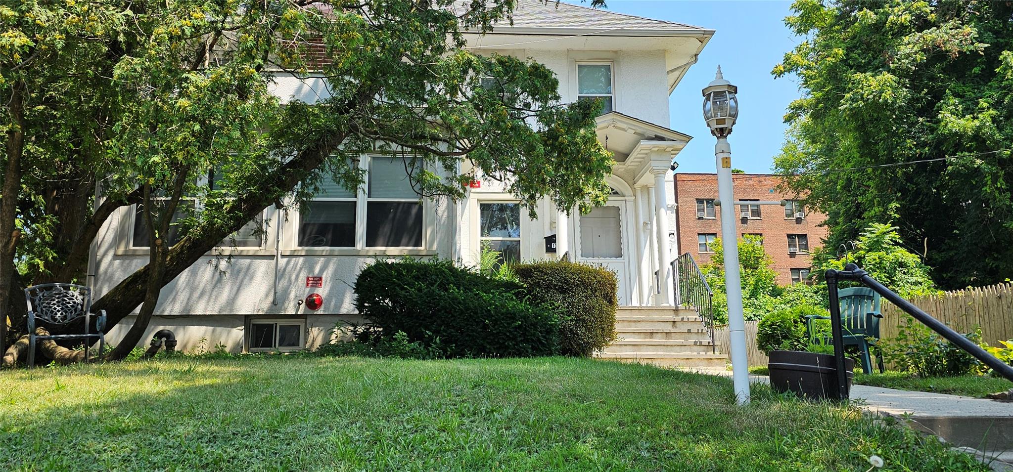 13 Longview Avenue, White Plains, NY 10605