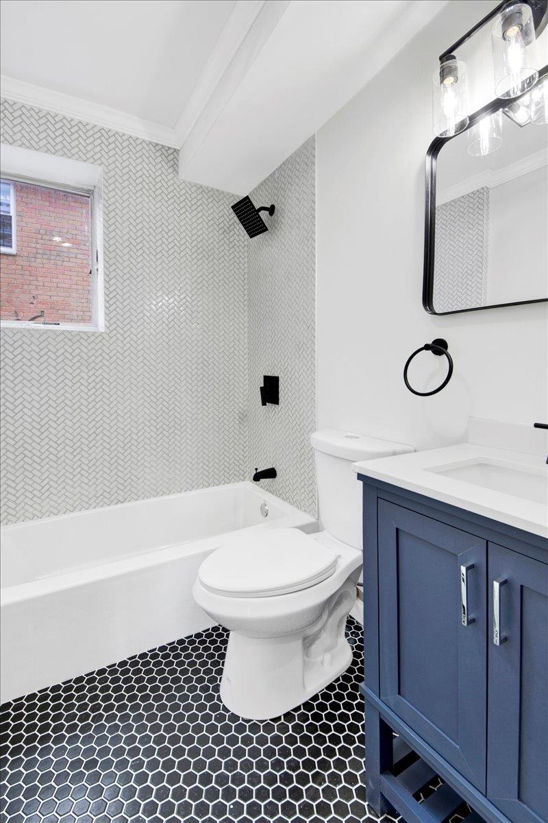 1869 Muliner Avenue, Bronx, NY 10462