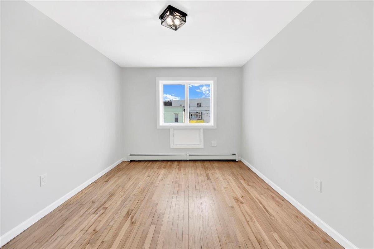 1869 Muliner Avenue, Bronx, NY 10462