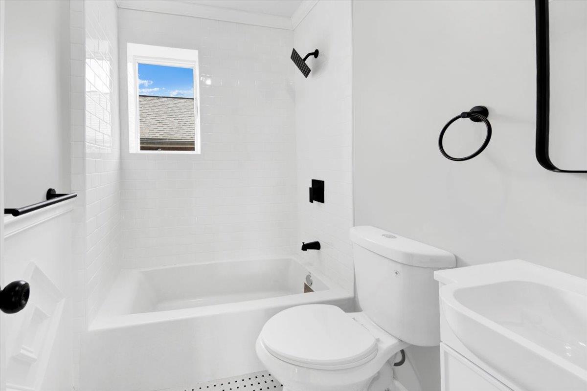 1869 Muliner Avenue, Bronx, NY 10462