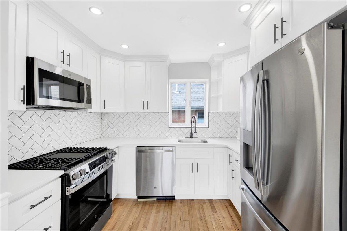 1869 Muliner Avenue, Bronx, NY 10462