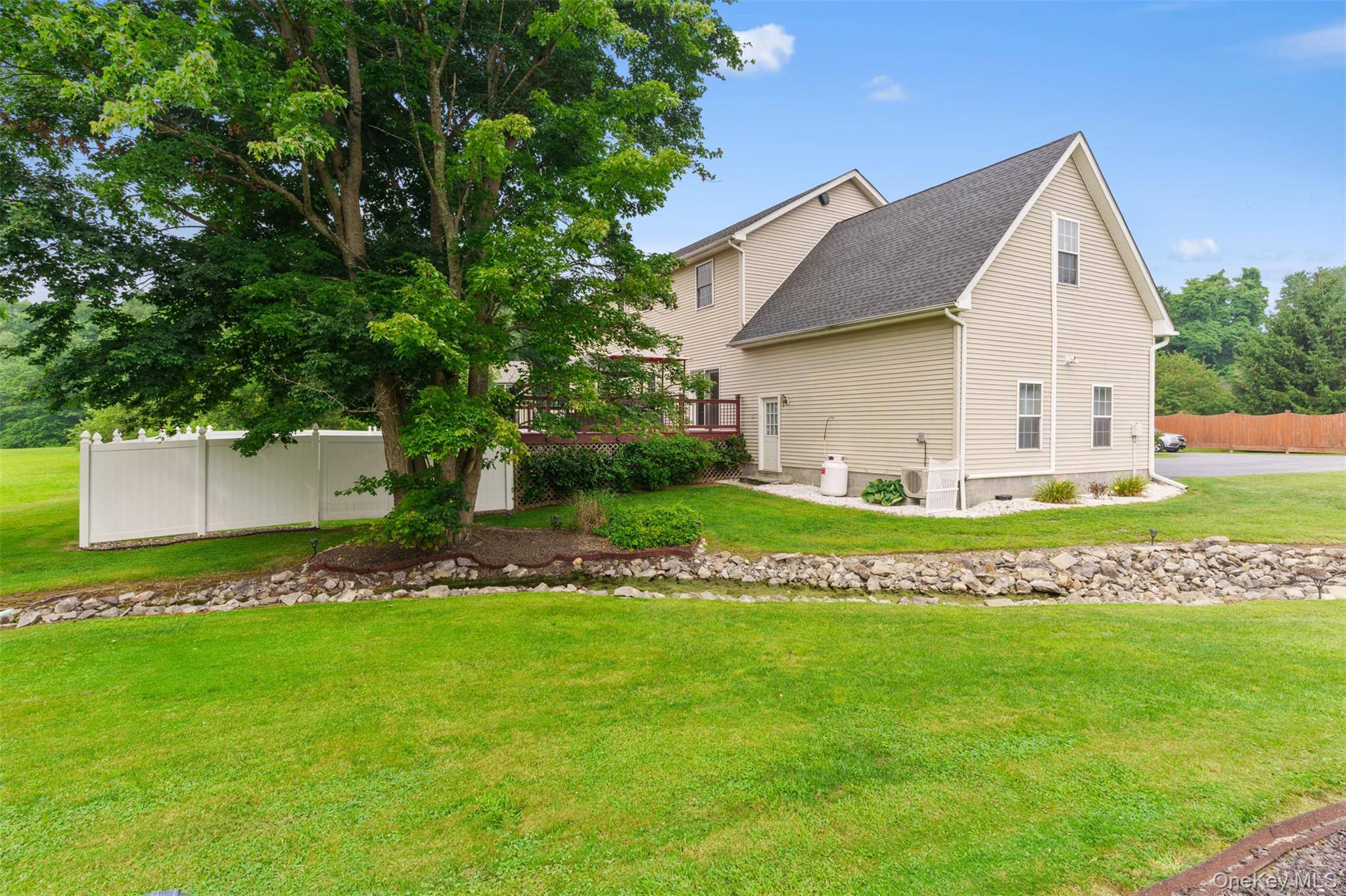 2171 Route 32, Saugerties, NY 12477