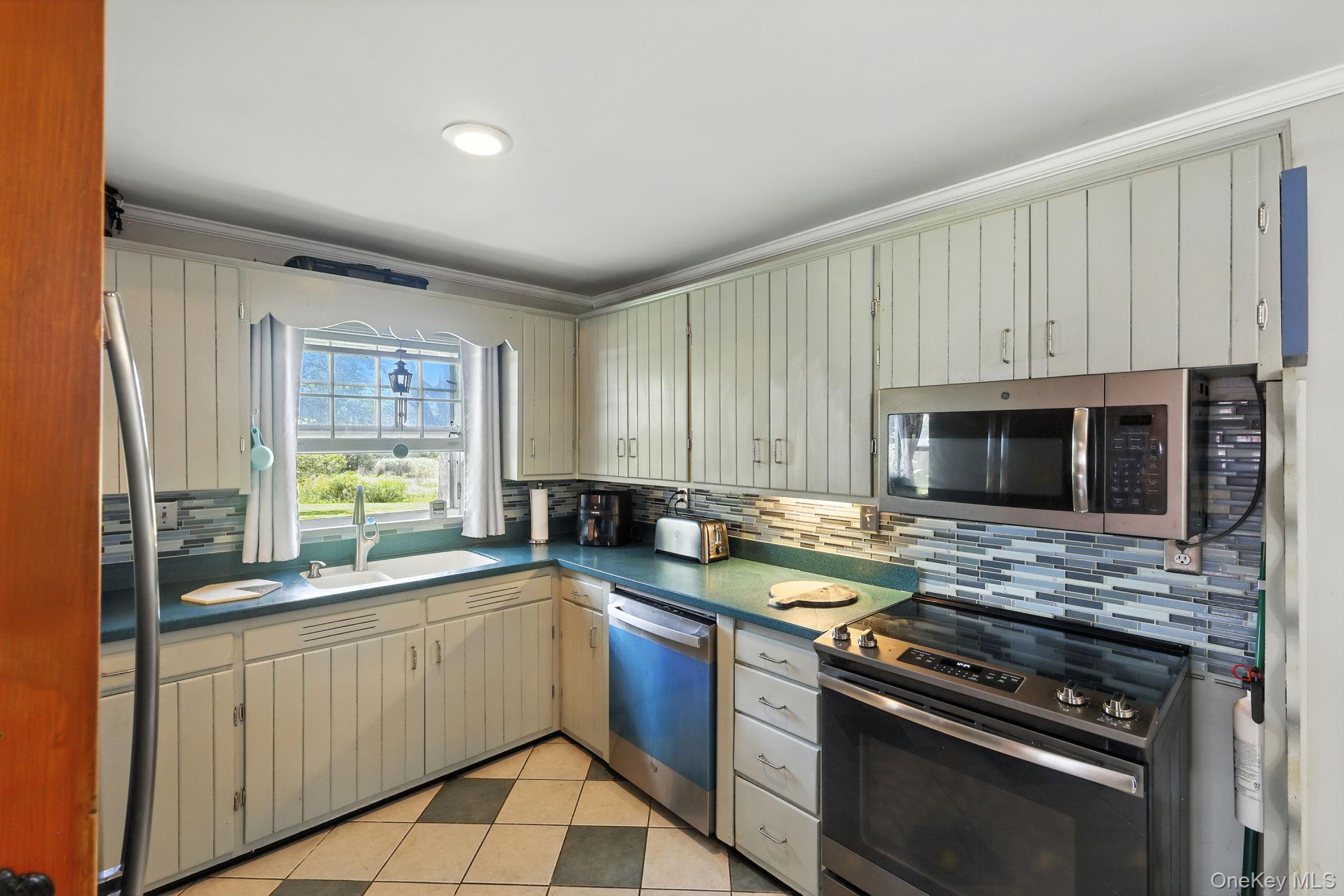 620 Ulster Landing Road, Saugerties, NY 12477