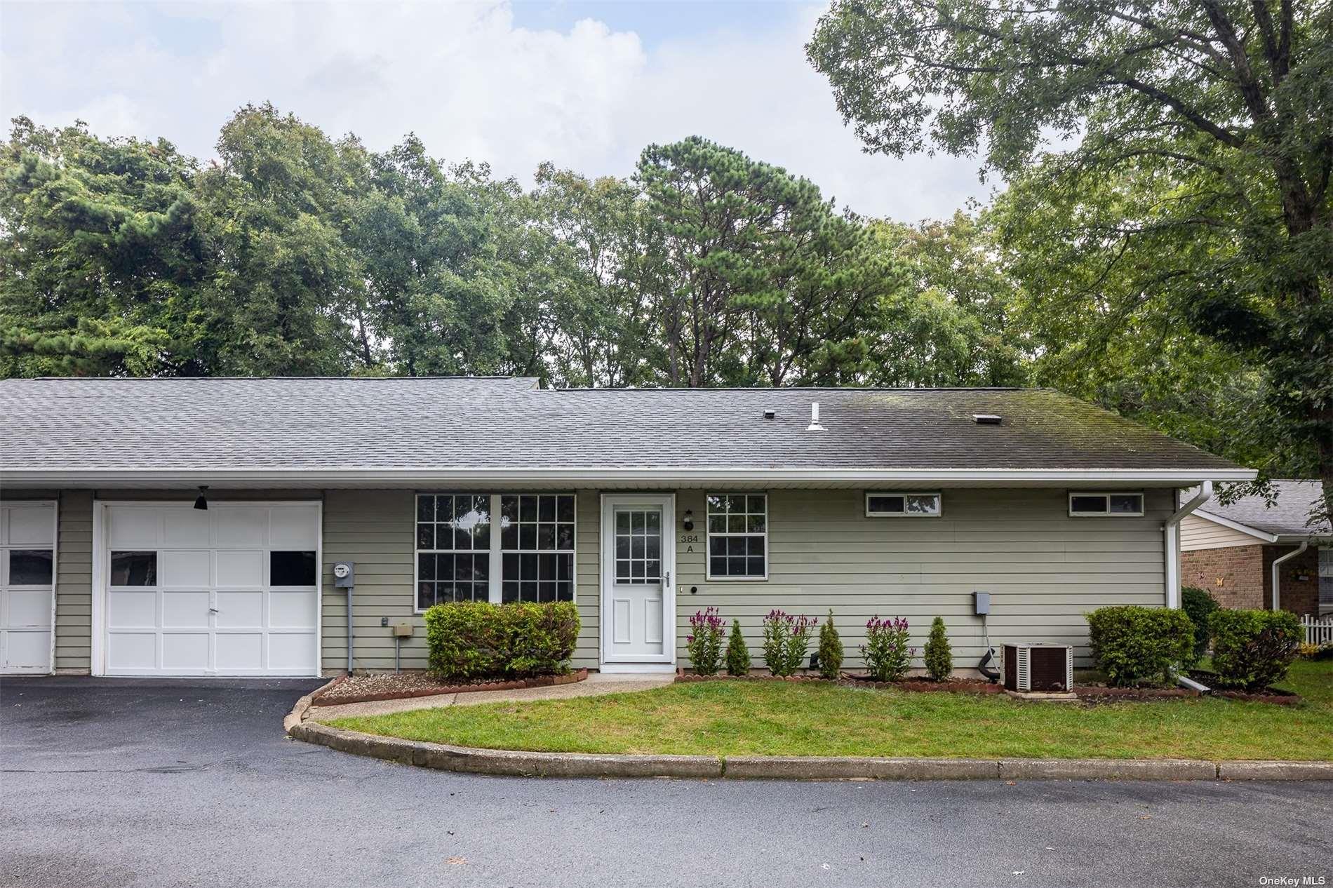 384 Woodbridge Drive # A, Ridge, NY 11961
