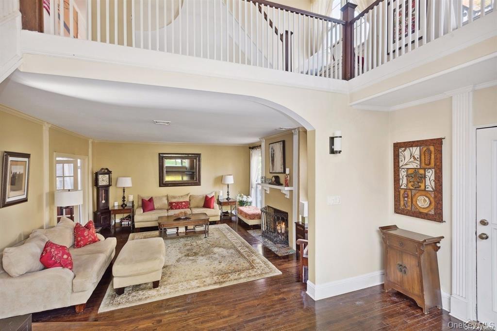 56 Floral Parkway, Floral Park, NY 11001