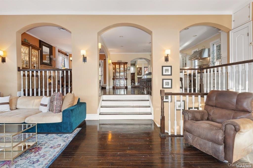 56 Floral Parkway, Floral Park, NY 11001