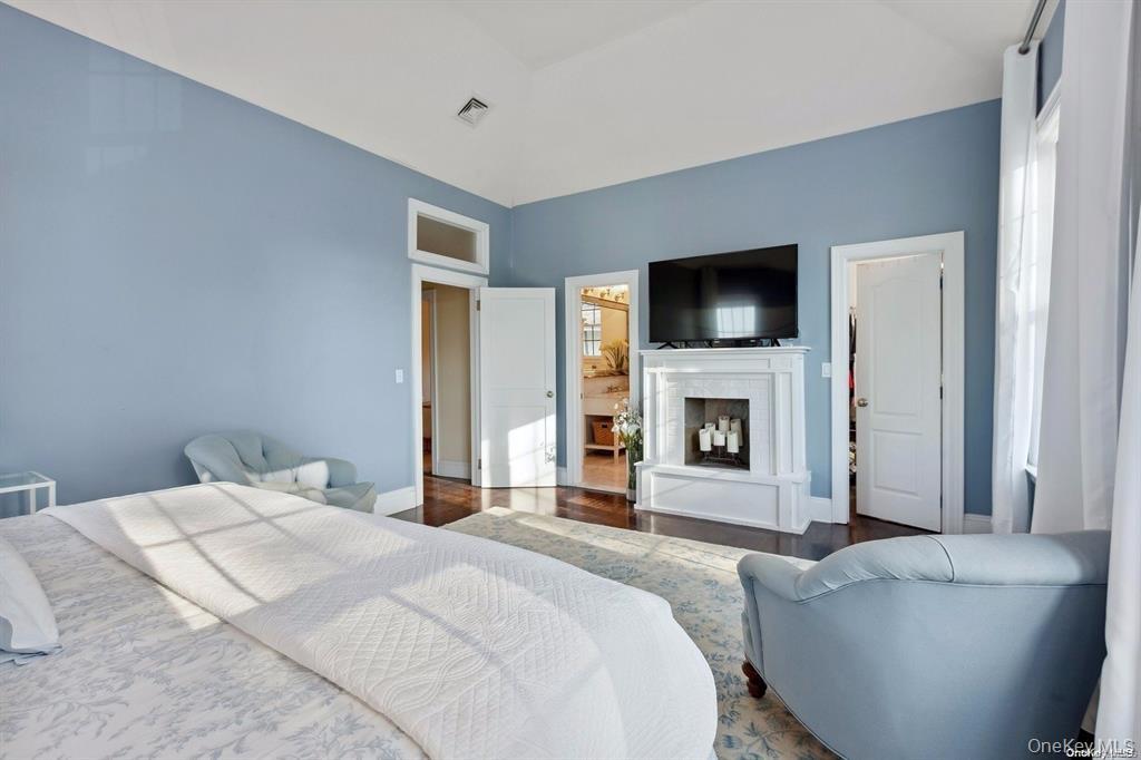 56 Floral Parkway, Floral Park, NY 11001