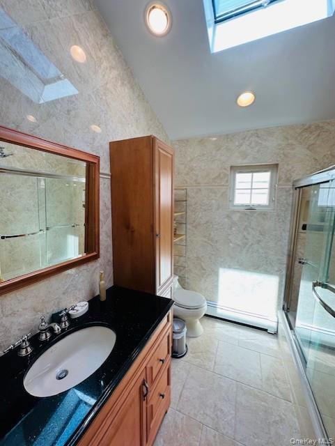 31 Woodward Street, Roslyn Heights, NY 11577