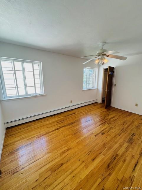 31 Woodward Street, Roslyn Heights, NY 11577