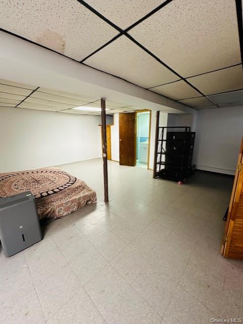 31 Woodward Street, Roslyn Heights, NY 11577