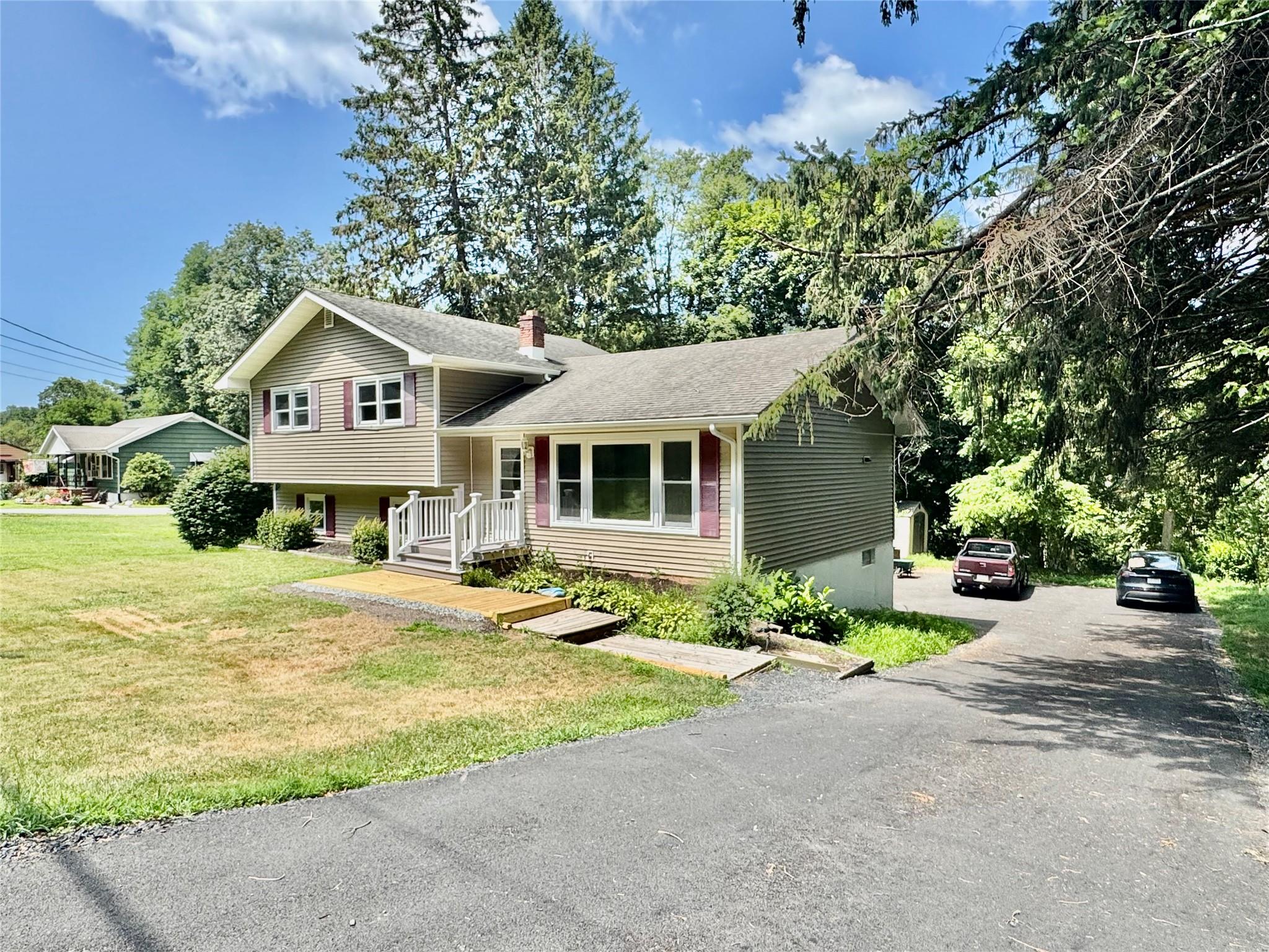 407 Neversink Drive, Port Jervis, NY 12771