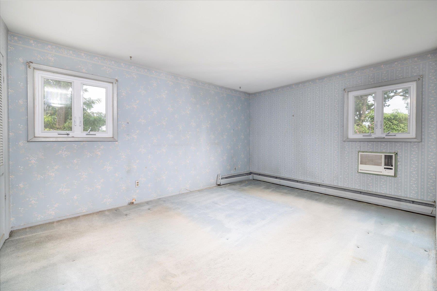 185 Maxine Court, West Hempstead, NY 11552