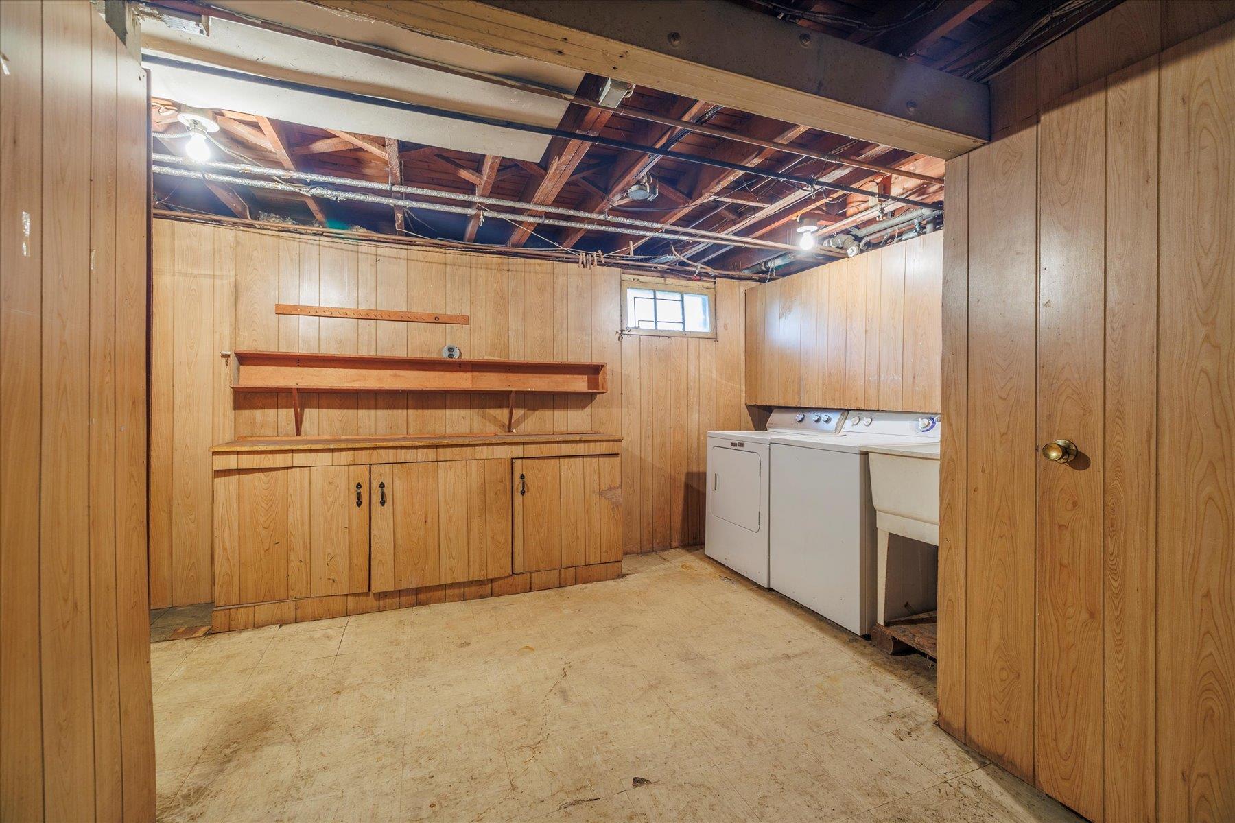 185 Maxine Court, West Hempstead, NY 11552