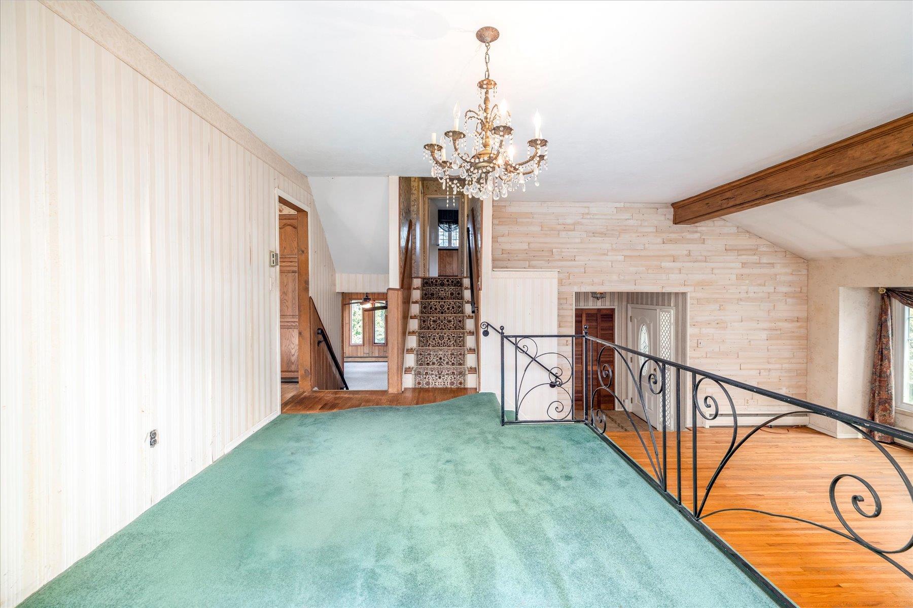 185 Maxine Court, West Hempstead, NY 11552