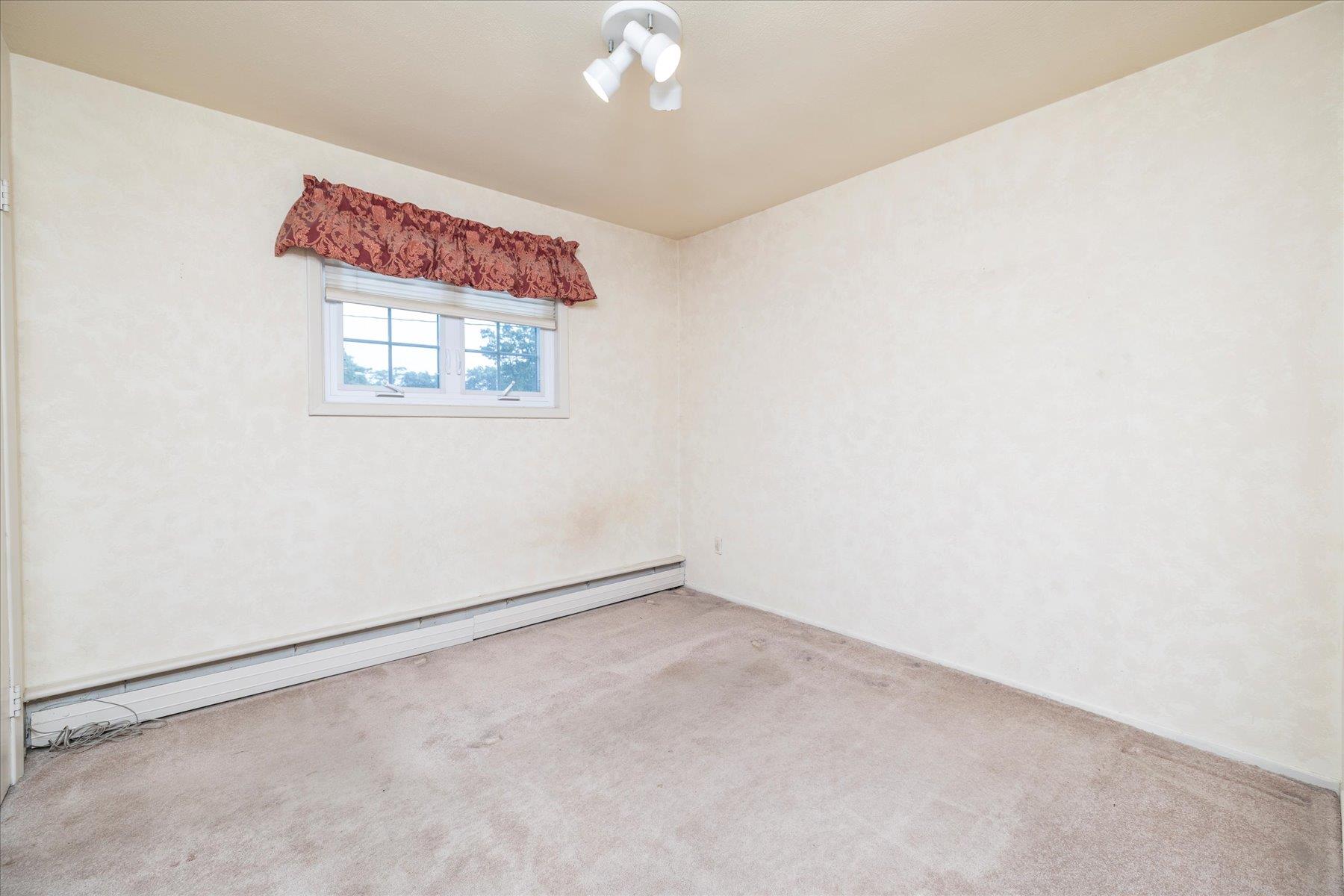 185 Maxine Court, West Hempstead, NY 11552