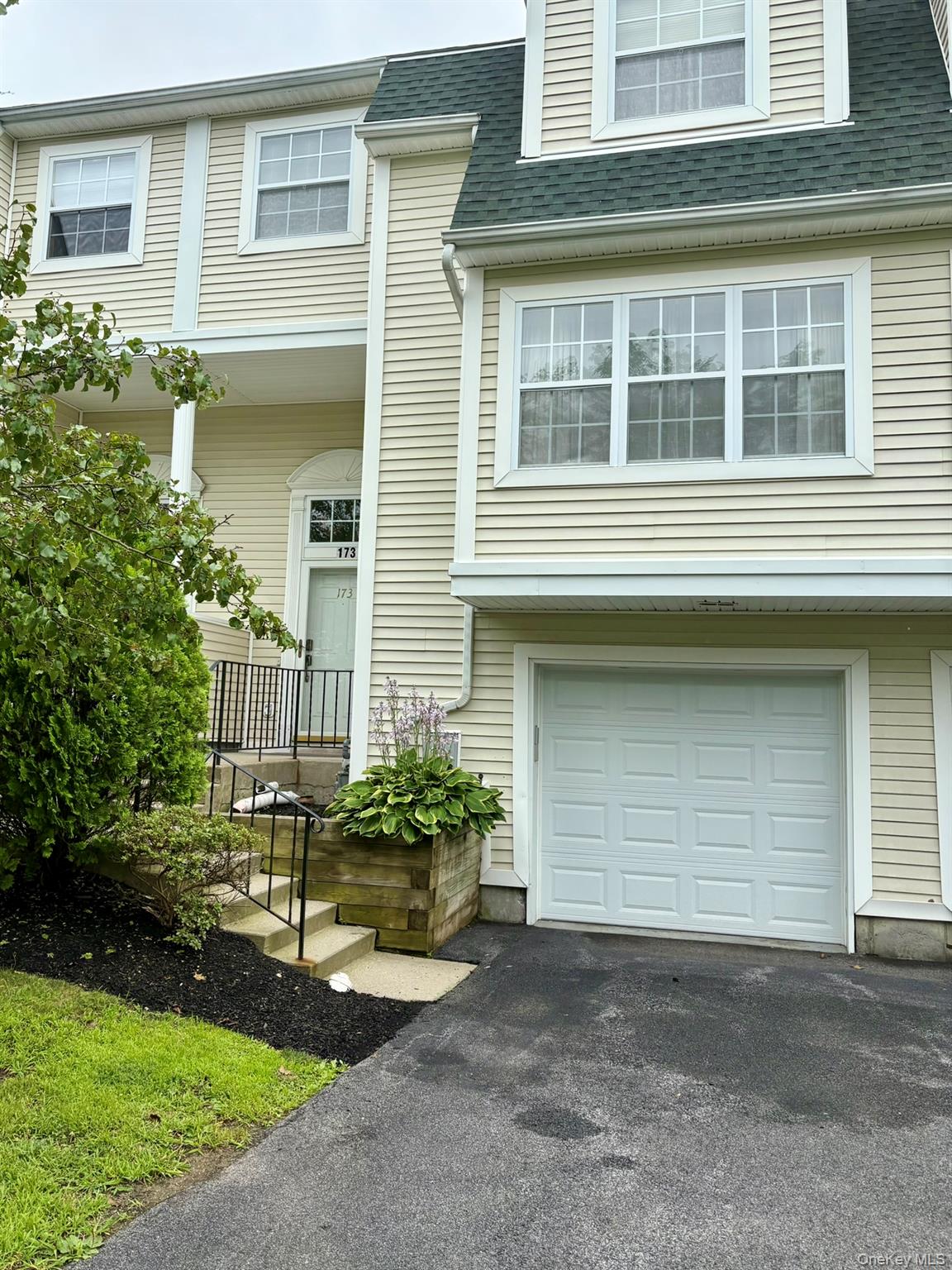 173 Isis Drive # 3C, Newburgh, NY 12550