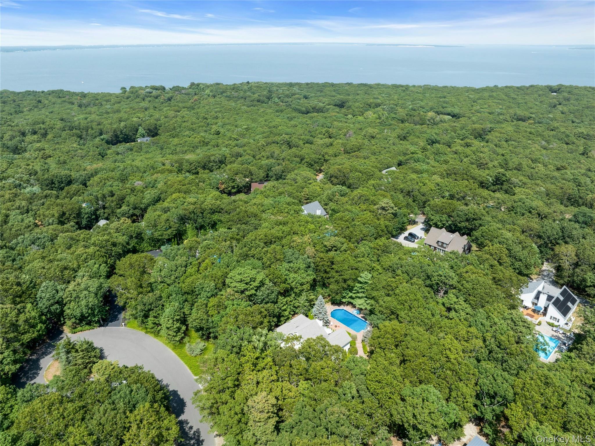 12 Douglas Court, Hampton Bays, NY 11946