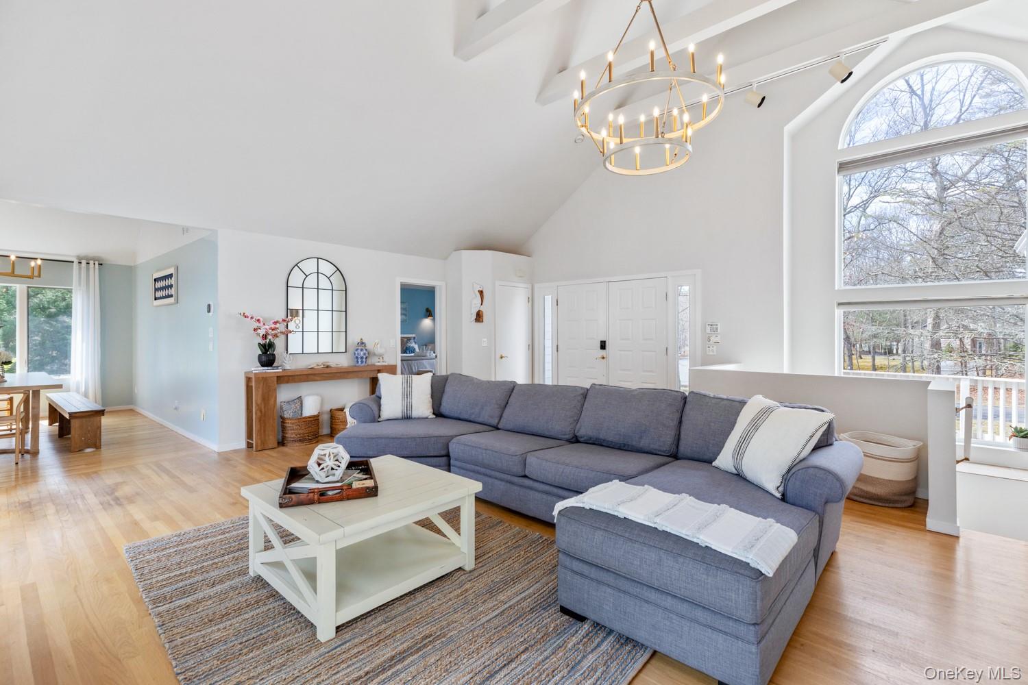 12 Douglas Court, Hampton Bays, NY 11946