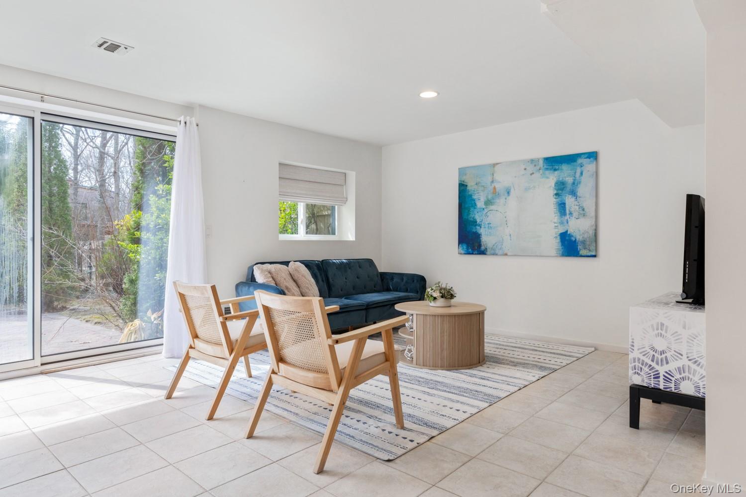 12 Douglas Court, Hampton Bays, NY 11946