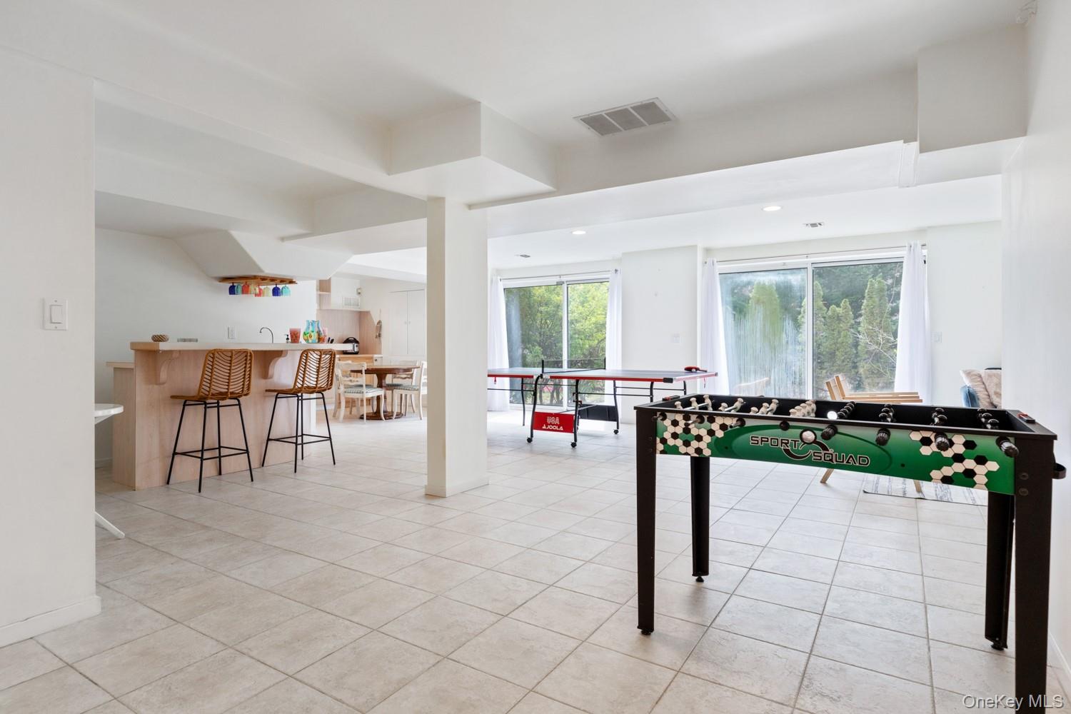 12 Douglas Court, Hampton Bays, NY 11946