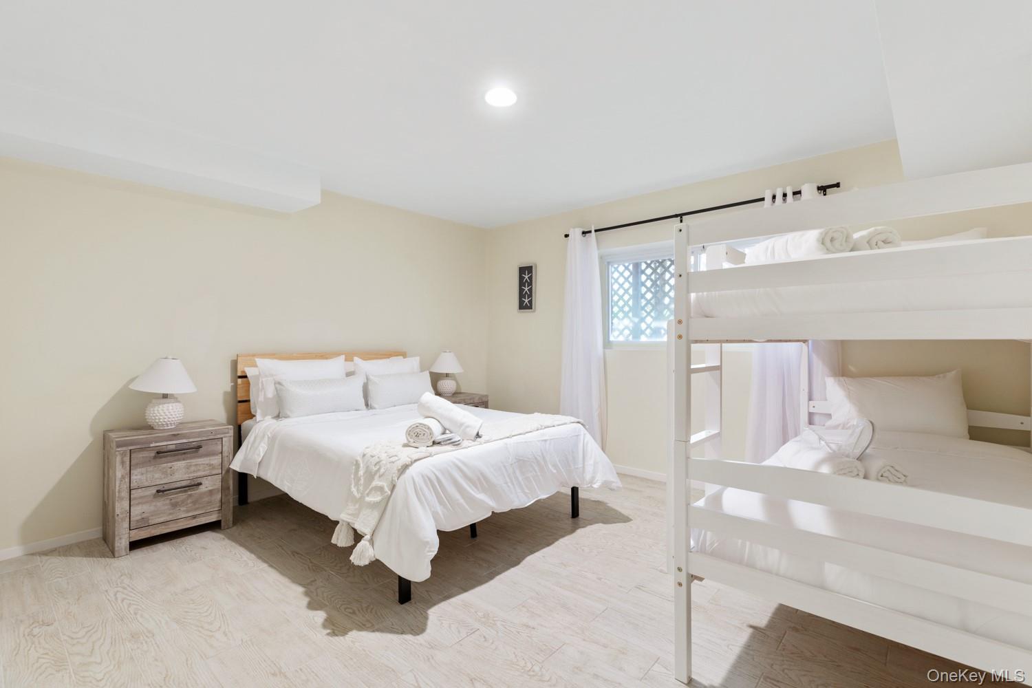 12 Douglas Court, Hampton Bays, NY 11946