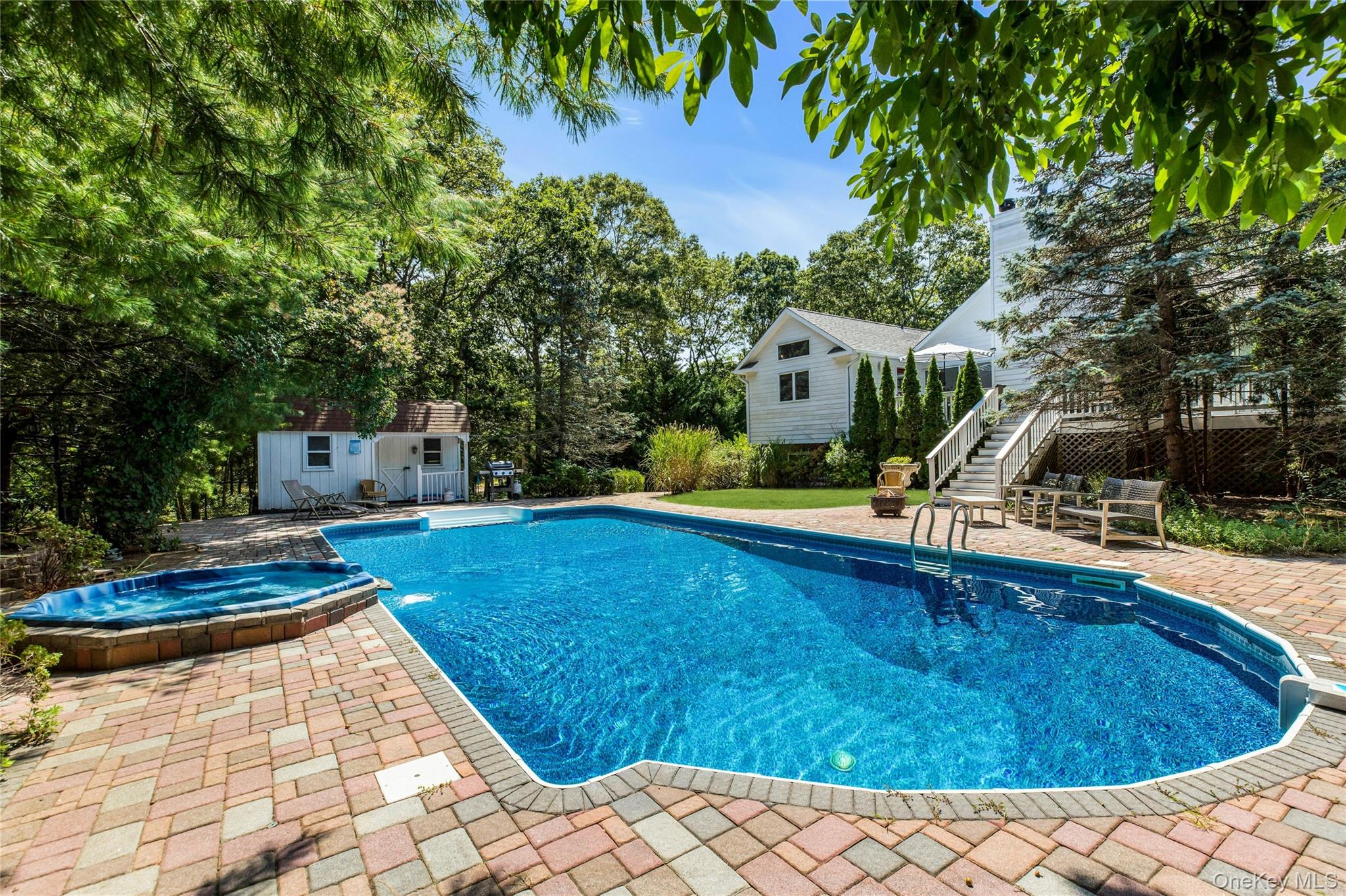 12 Douglas Court, Hampton Bays, NY 11946