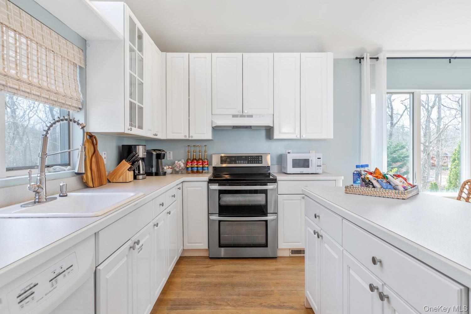 12 Douglas Court, Hampton Bays, NY 11946