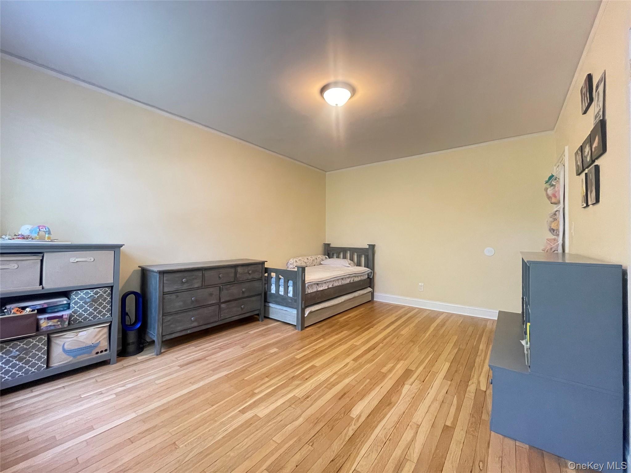 4001 Little Neck Parkway # 1A, Little Neck, NY 11363