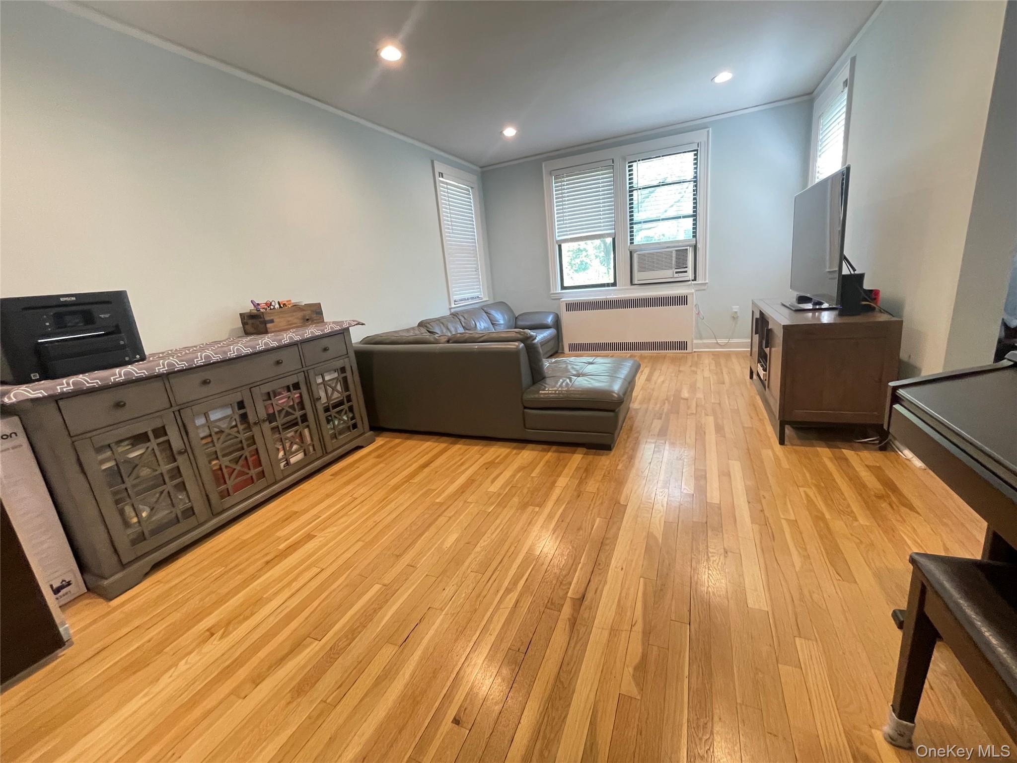 4001 Little Neck Parkway # 1A, Little Neck, NY 11363