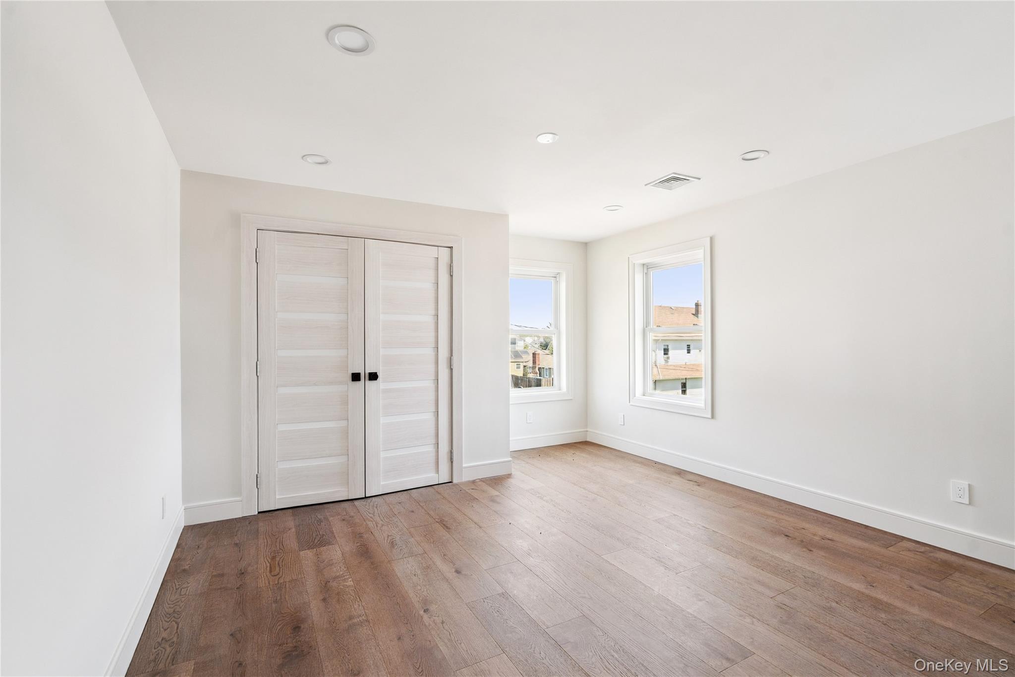 775 S 9th Street, Lindenhurst, NY 11757