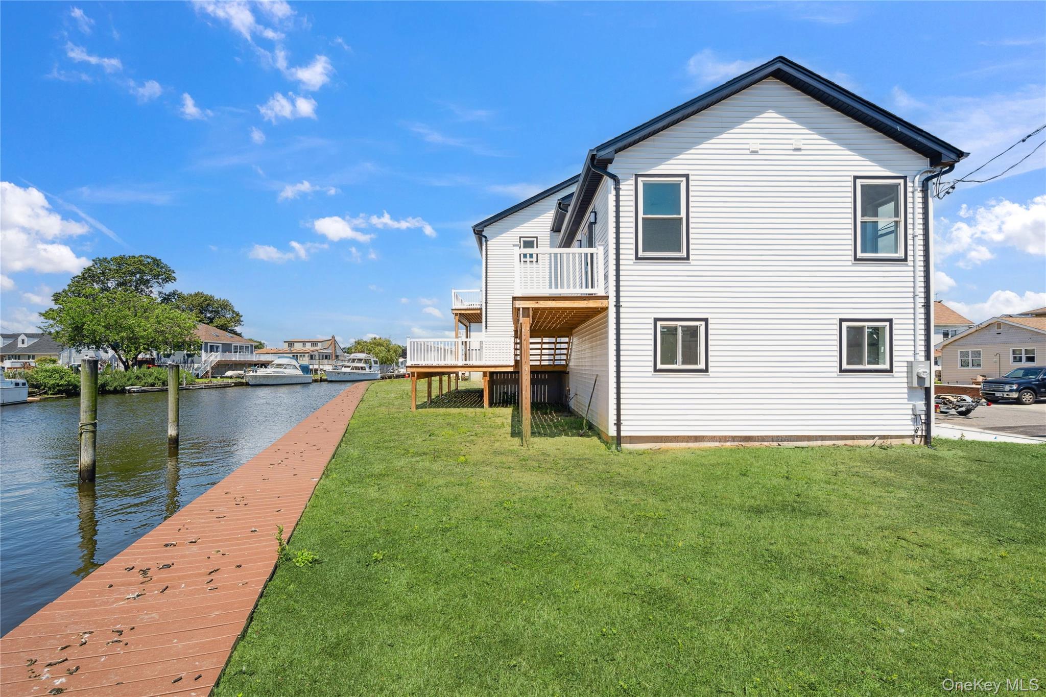 775 S 9th Street, Lindenhurst, NY 11757