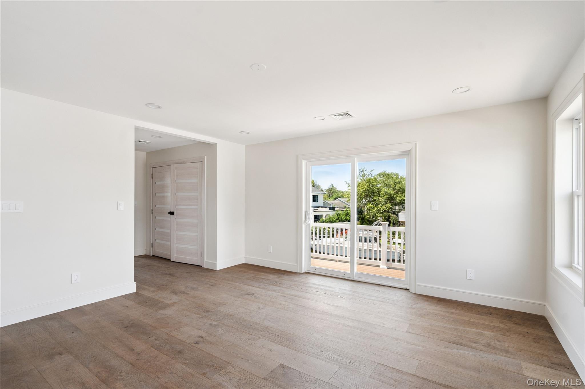 775 S 9th Street, Lindenhurst, NY 11757