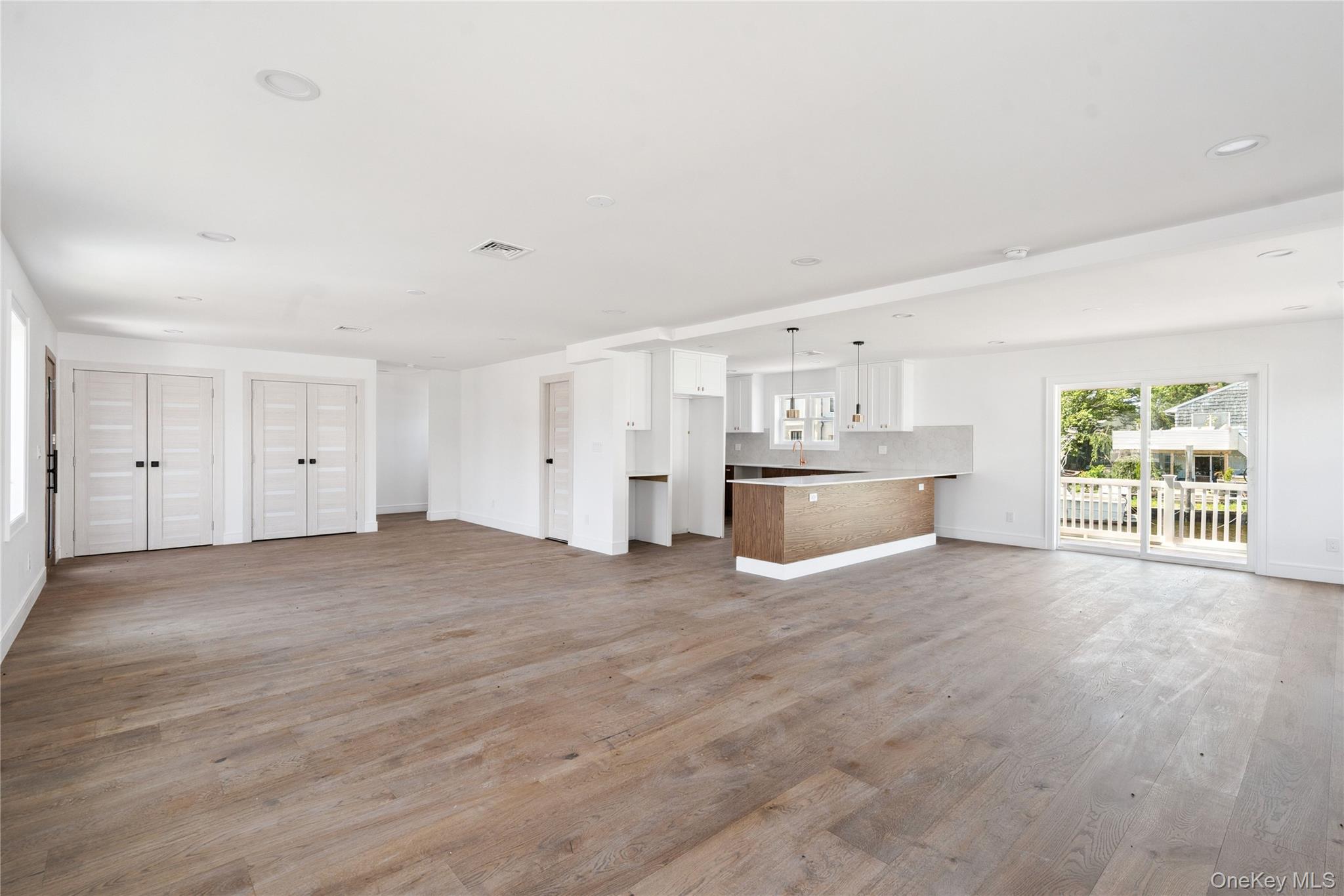 775 S 9th Street, Lindenhurst, NY 11757