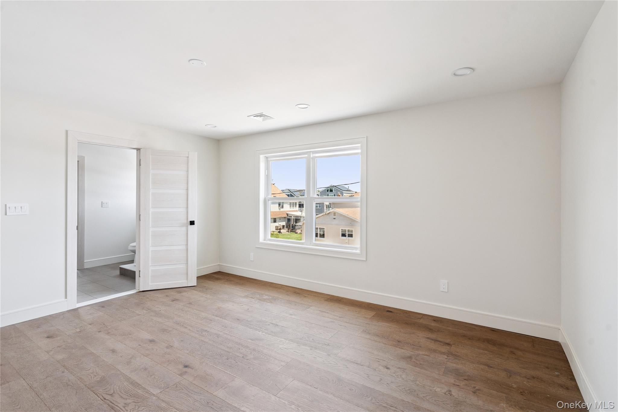 775 S 9th Street, Lindenhurst, NY 11757