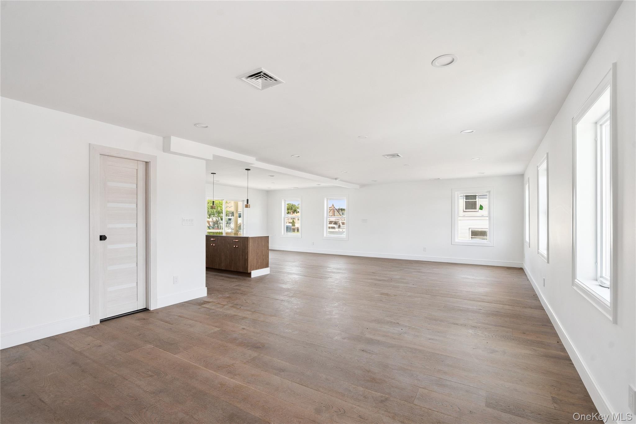 775 S 9th Street, Lindenhurst, NY 11757