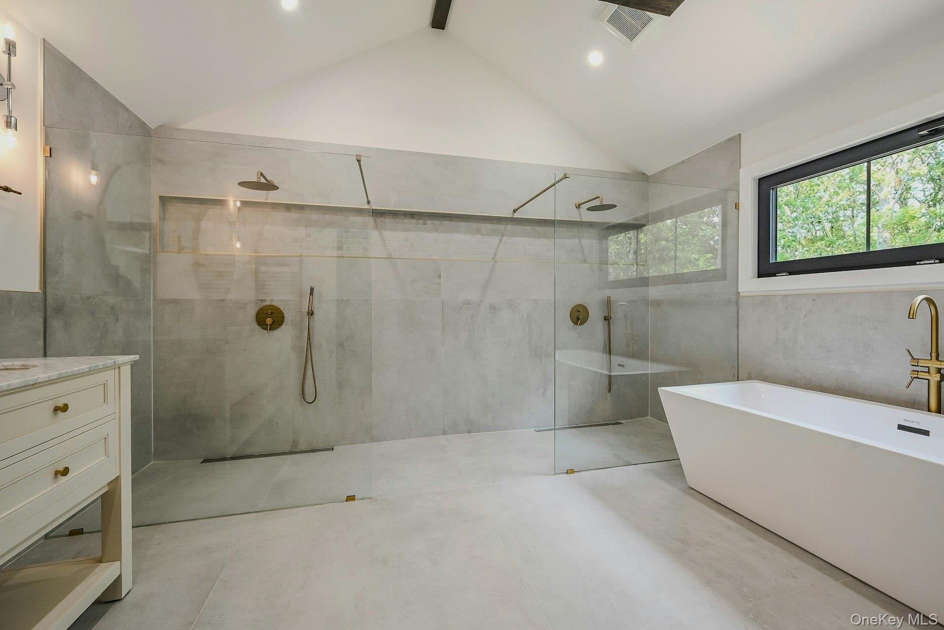 291 Pond Road, Bohemia, NY 11716