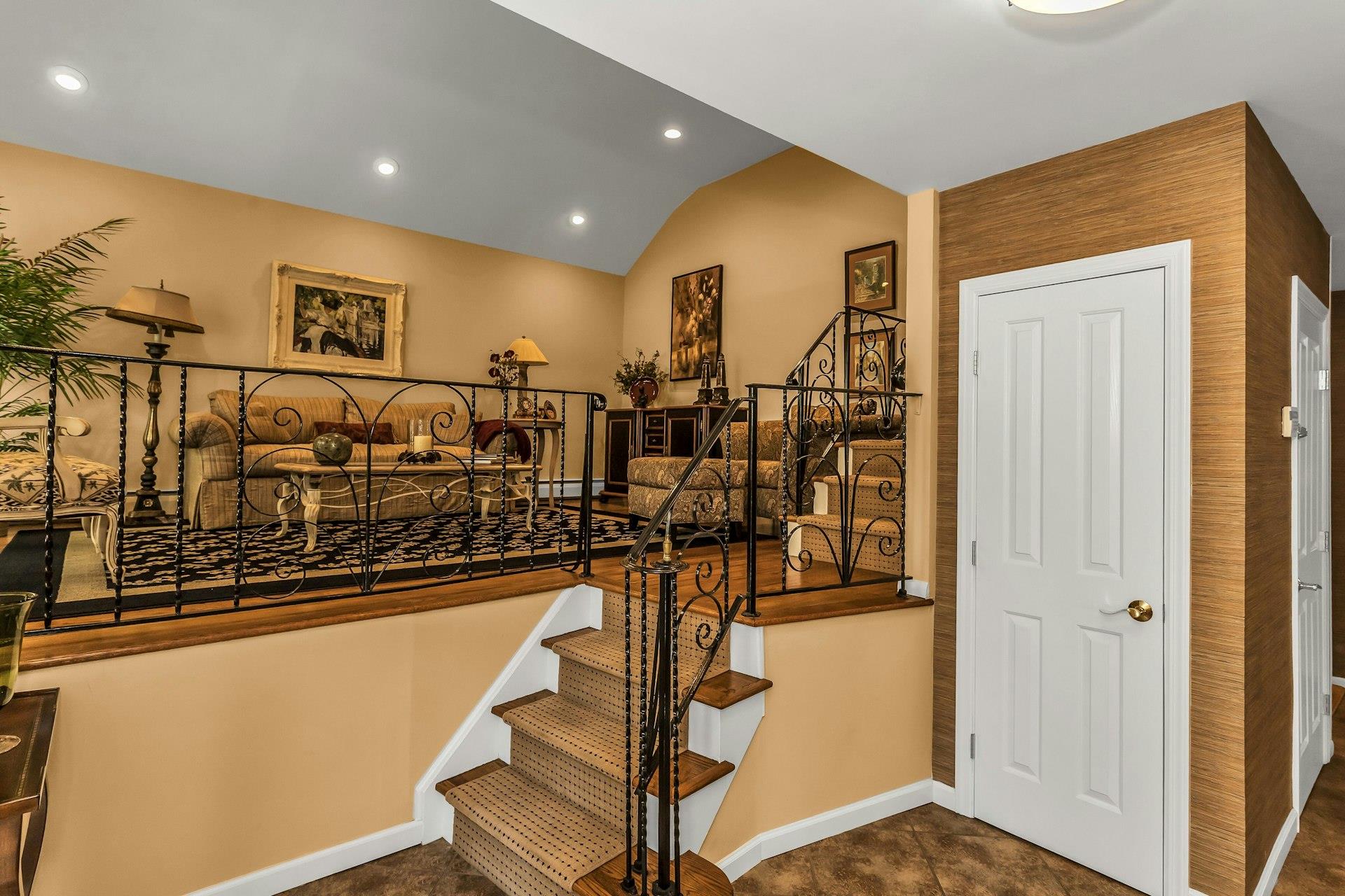 1855 Zana Court, North Merrick, NY 11566