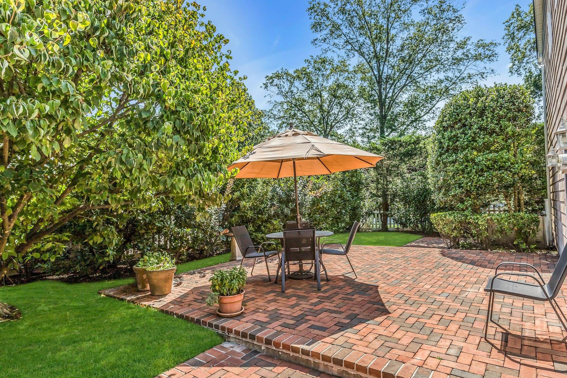 1855 Zana Court, North Merrick, NY 11566