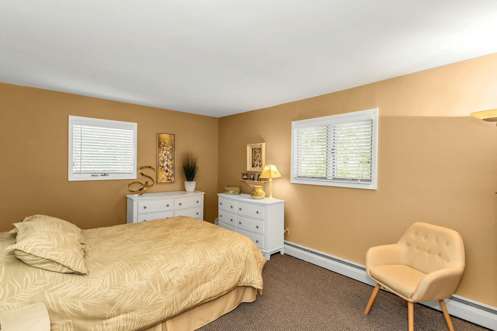 1855 Zana Court, North Merrick, NY 11566